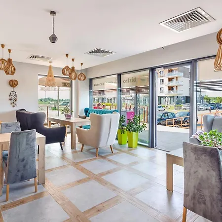 Moonlight Z Basenem I Parkingiem - Plazowa - Kolobrzeg