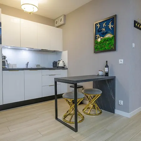 Moonlight Z Basenem I Parkingiem - Plazowa - Kołobrzeg