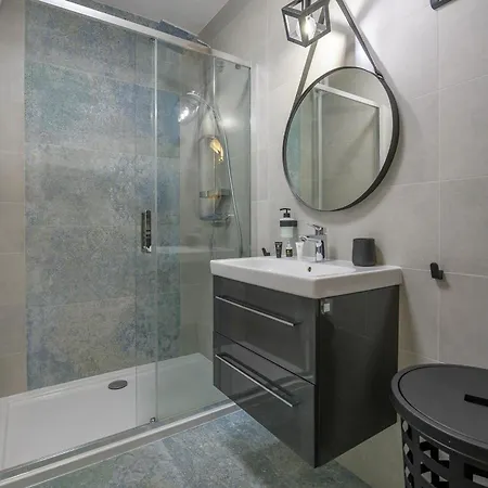 Moonlight Z Basenem I Parkingiem - Plazowa - Apartment *