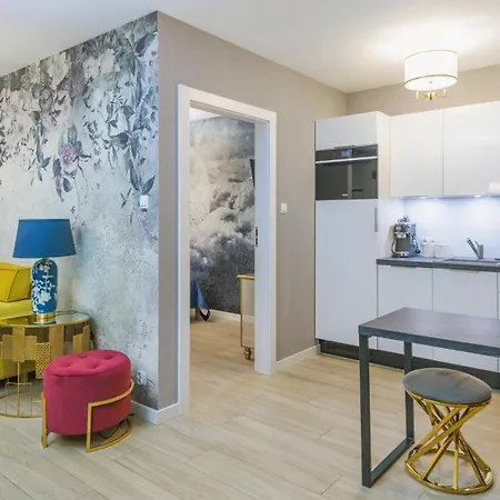 Apartment Moonlight Z Basenem I Parkingiem - Plazowa - *