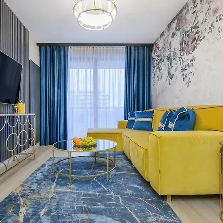 Apartment Moonlight Z Basenem I Parkingiem - Plazowa -