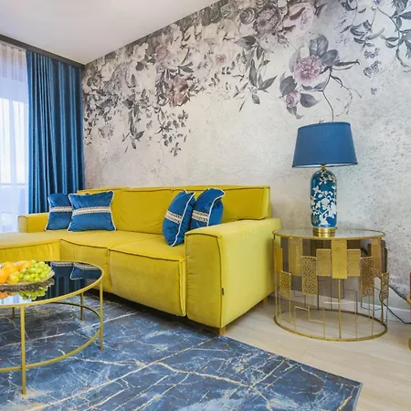 Moonlight Z Basenem I Parkingiem - Plazowa -