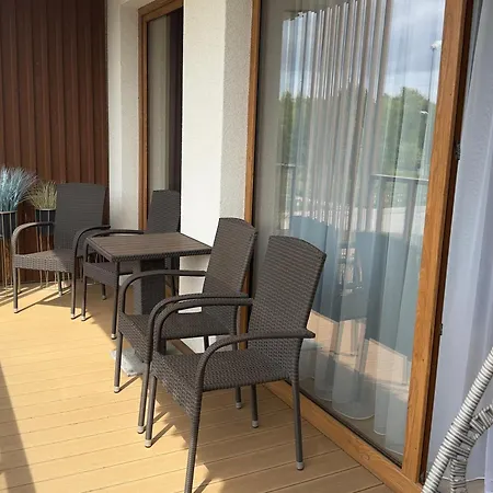 Moonlight Z Basenem I Parkingiem - Plazowa -